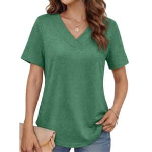 Vantagewares Women's Deep V-Neck Curved-Hem T-Shirt - Dark Green